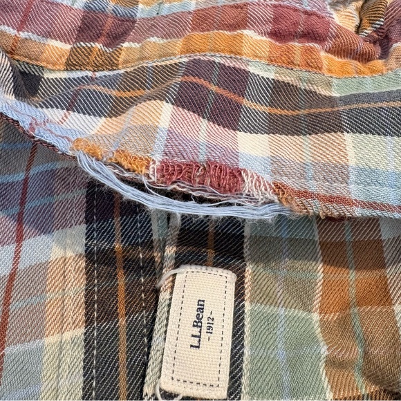 LL Bean Women’s Multi-Colored Flannel - Size M - Picture 4 of 7